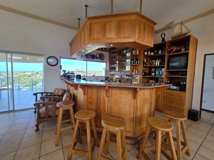 5 Bedroom Property for Sale in Stilbaai Wes Western Cape